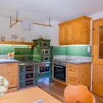 Apartment Mami S